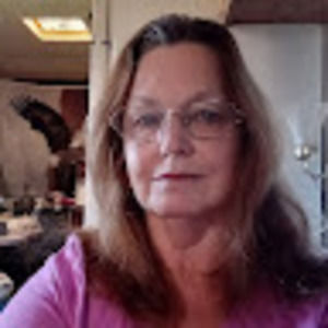 Meet your Posher, Amanda dickerson